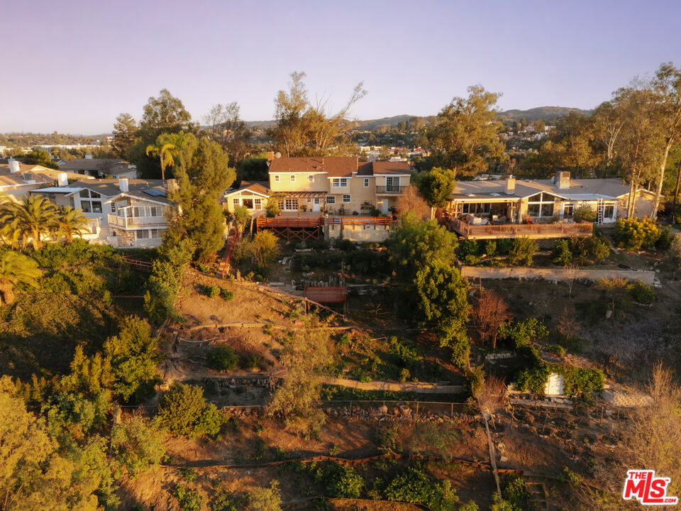 5741 Rolling Road Woodland Hills, CA 91367 - Photo 35 of 36