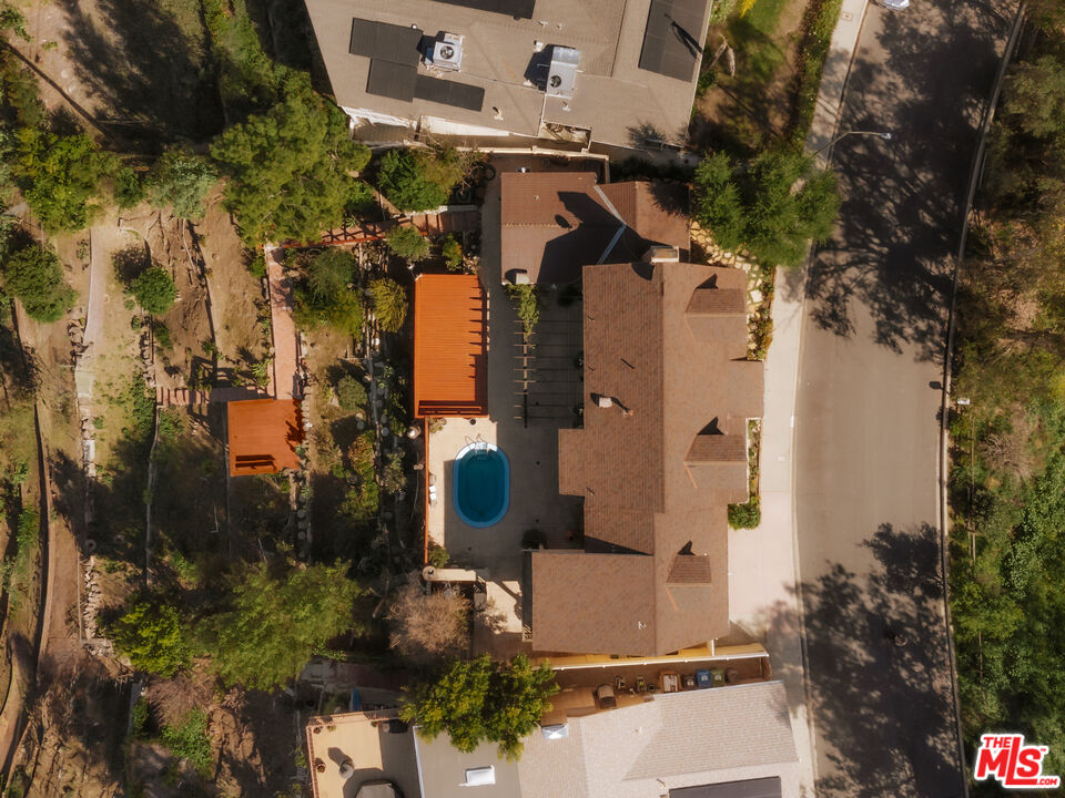 5741 Rolling Road Woodland Hills, CA 91367 - Photo 36 of 37