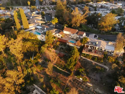 $1,555,000 | 5741 Rolling Road, Woodland Hills, CA 91367