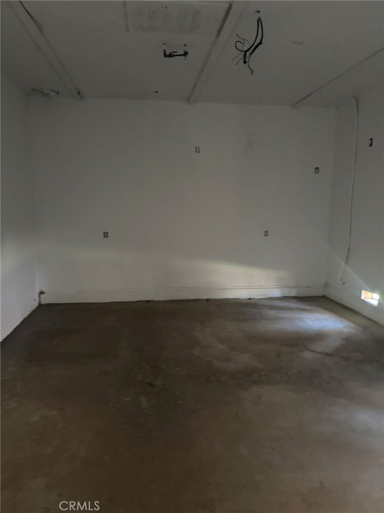 9314 Bonham Road Lower Lake, CA 95457 - Photo 14 of 43 a view of room and hall with a fan