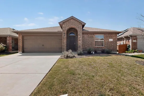 $2,100 | 8217 Spotted Doe Drive, Fort Worth, TX 76179