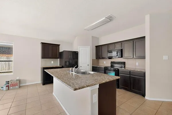 $2,100 | 8217 Spotted Doe Drive, Fort Worth, TX 76179