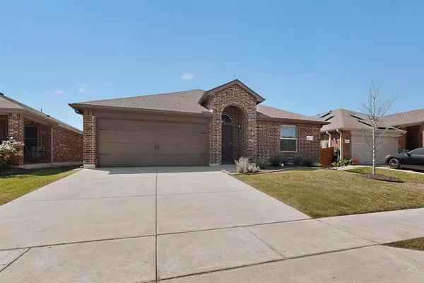 $2,100 | 8217 Spotted Doe Drive, Fort Worth, TX 76179
