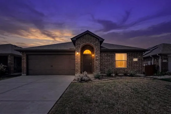 $2,100 | 8217 Spotted Doe Drive, Fort Worth, TX 76179