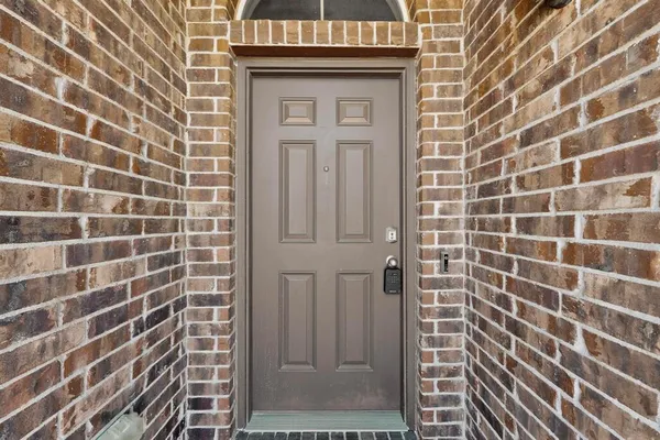 $2,100 | 8217 Spotted Doe Drive, Fort Worth, TX 76179