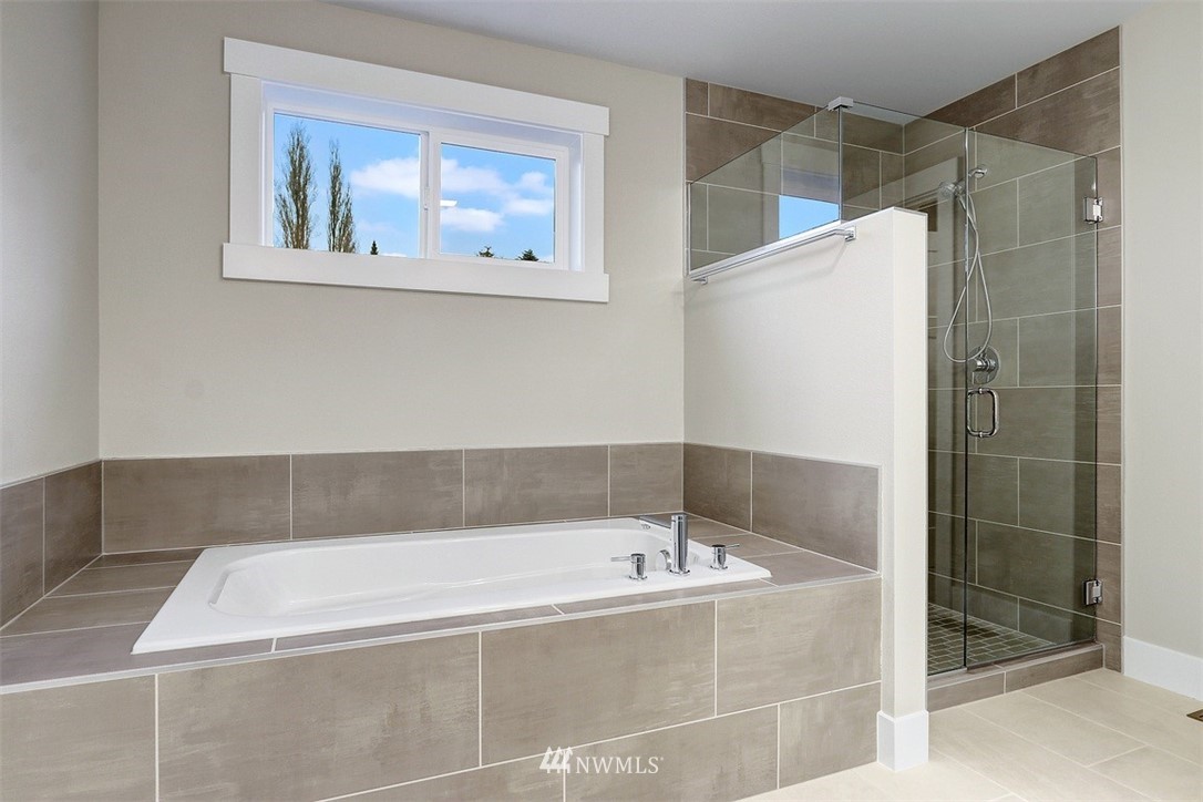 7902 203rd Street Southwest Edmonds, WA 98026 - Photo 14 of 27 Gallery Image 14