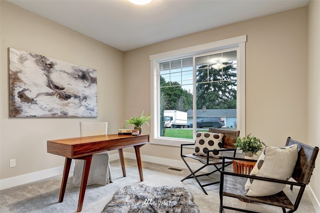 7902 203rd Street Southwest Edmonds, WA 98026 - Photo 9 of 27 Gallery Image 9