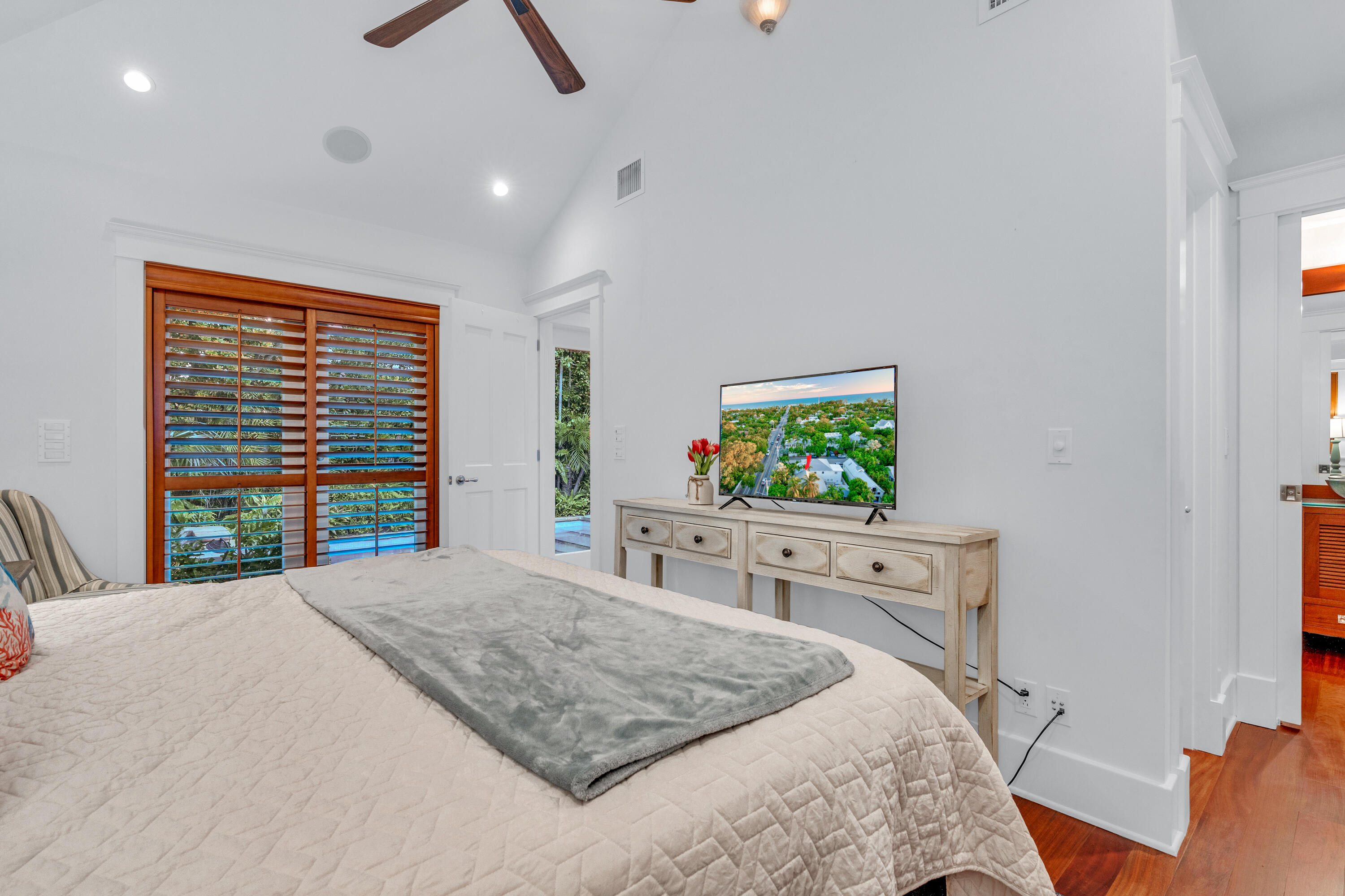 1416 White Street Key West, FL 33040 - Photo 28 of 61 1st level guest suite