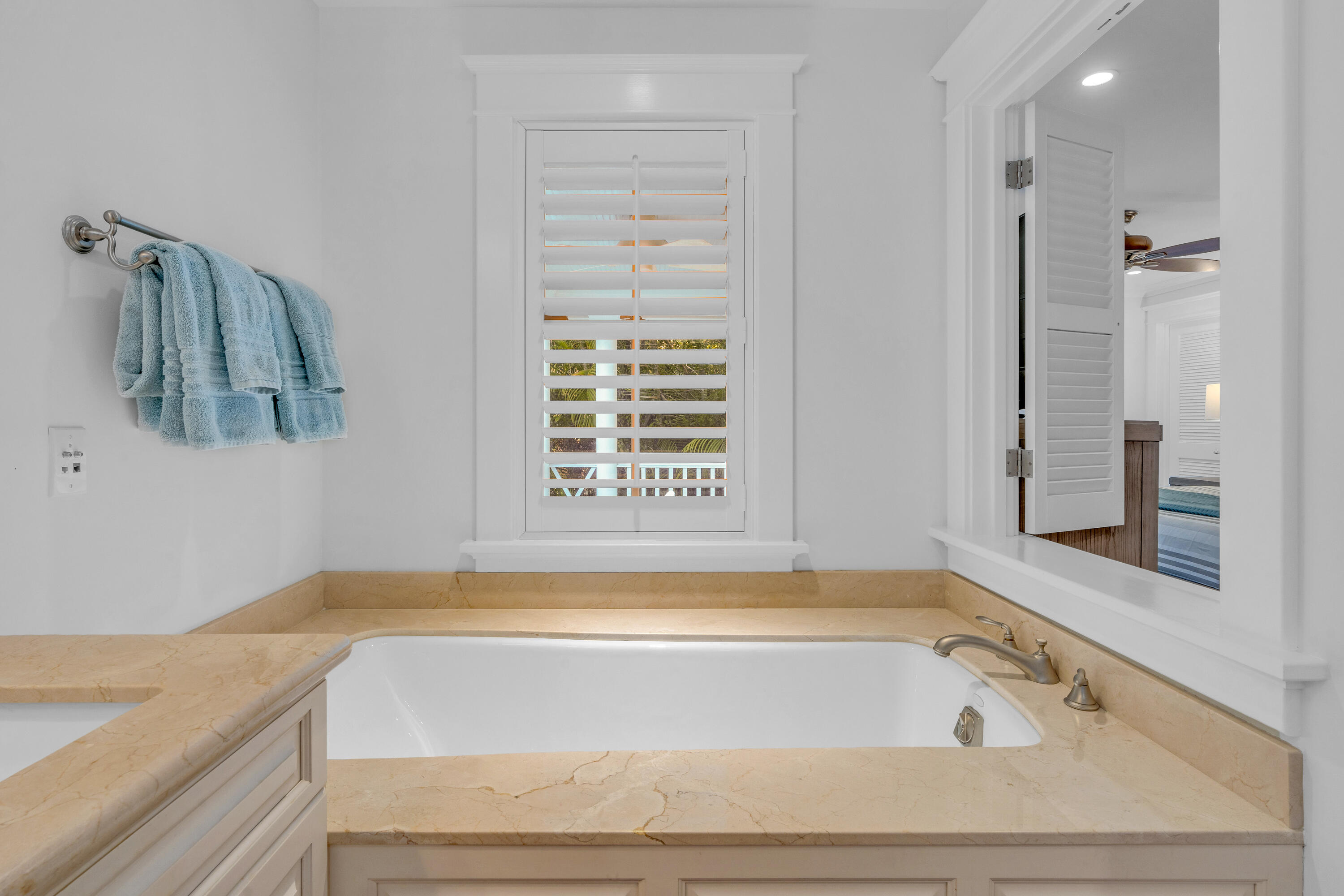 1416 White Street Key West, FL 33040 - Photo 34 of 59 Primary ensuite