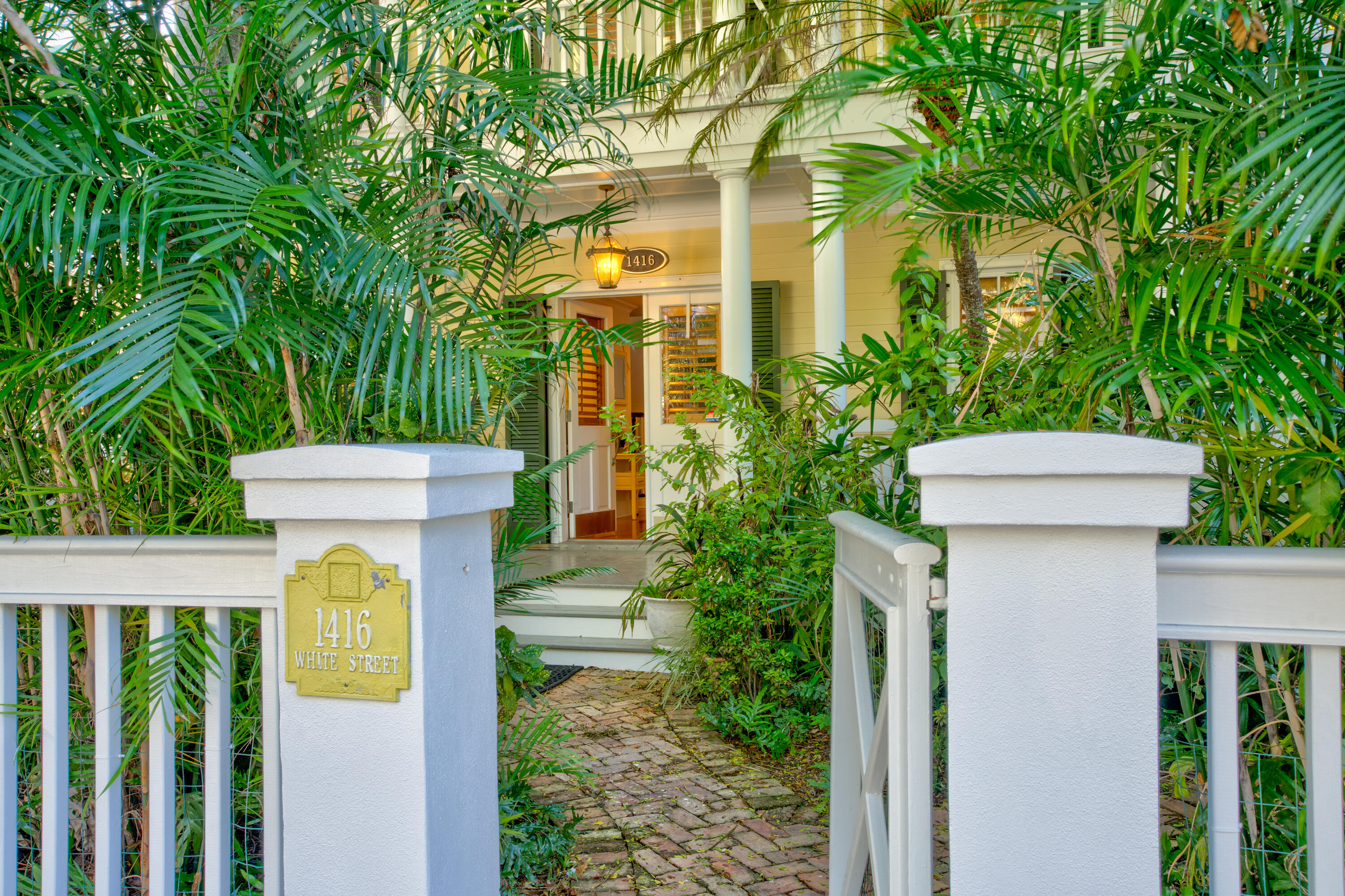 1416 White Street Key West, FL 33040 - Photo 5 of 59 Front entry