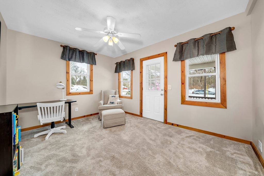 27 Tyng Road Tyngsborough, MA 01879 - Photo 10 of 23