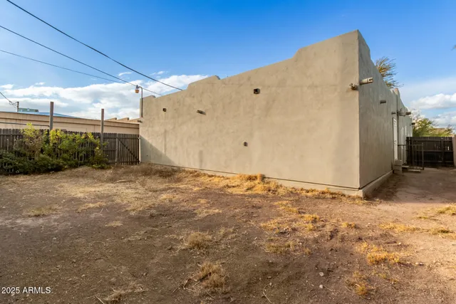 a view of a outdoor space