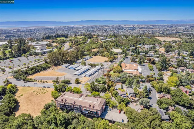 $579,000 | 25676 University Court, Unit 323, Hayward, CA 94542