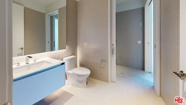 $19,005 | 2801 Sunset Place, Unit PH15, Los Angeles, CA 90005