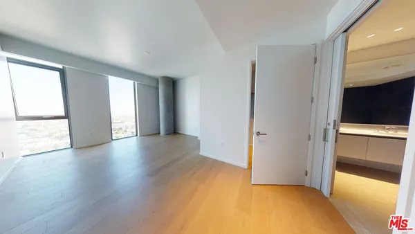 $19,005 | 2801 Sunset Place, Unit PH15, Los Angeles, CA 90005