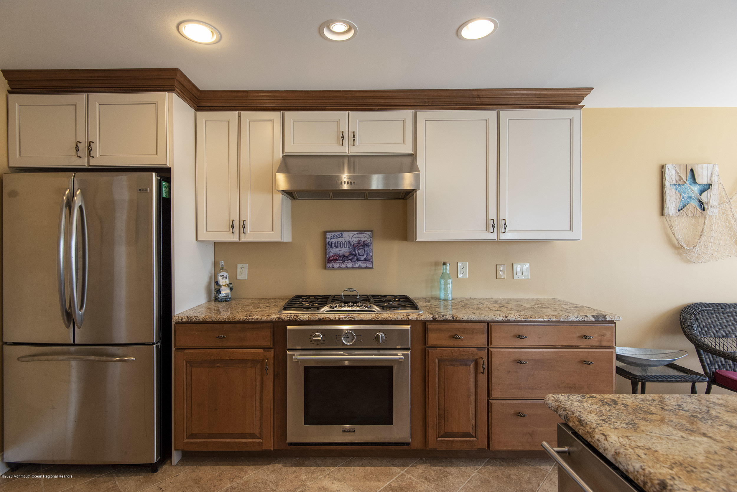214 Heron Road Tuckerton, NJ 08087 - Photo 9 of 31 a kitchen with a stove microwave and refrigerator