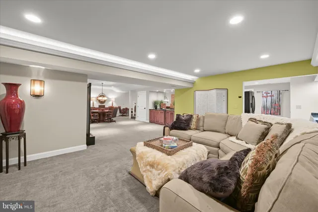 $1,500,000 | 100 Asquithoaks Lane, Arnold, MD 21012