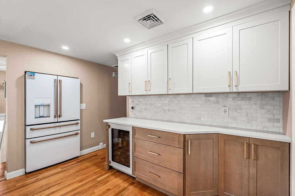 16 Marianne Road Lynn, MA 01904 - Photo 8 of 34