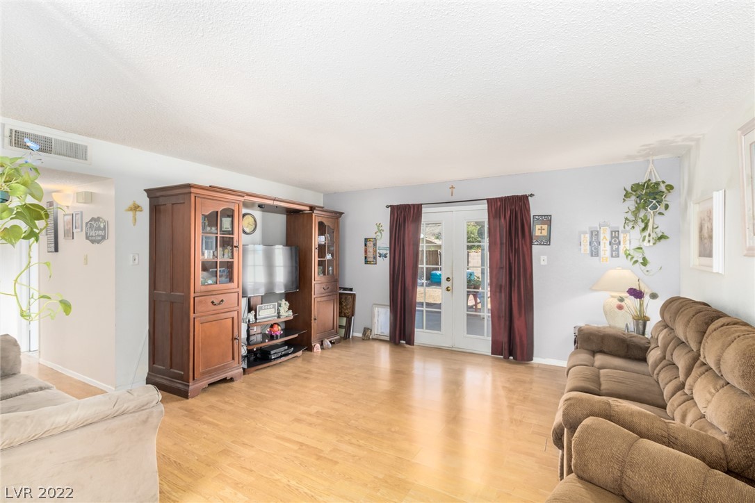 106 Walker Way Boulder City, NV 89005 - Photo 3 of 30