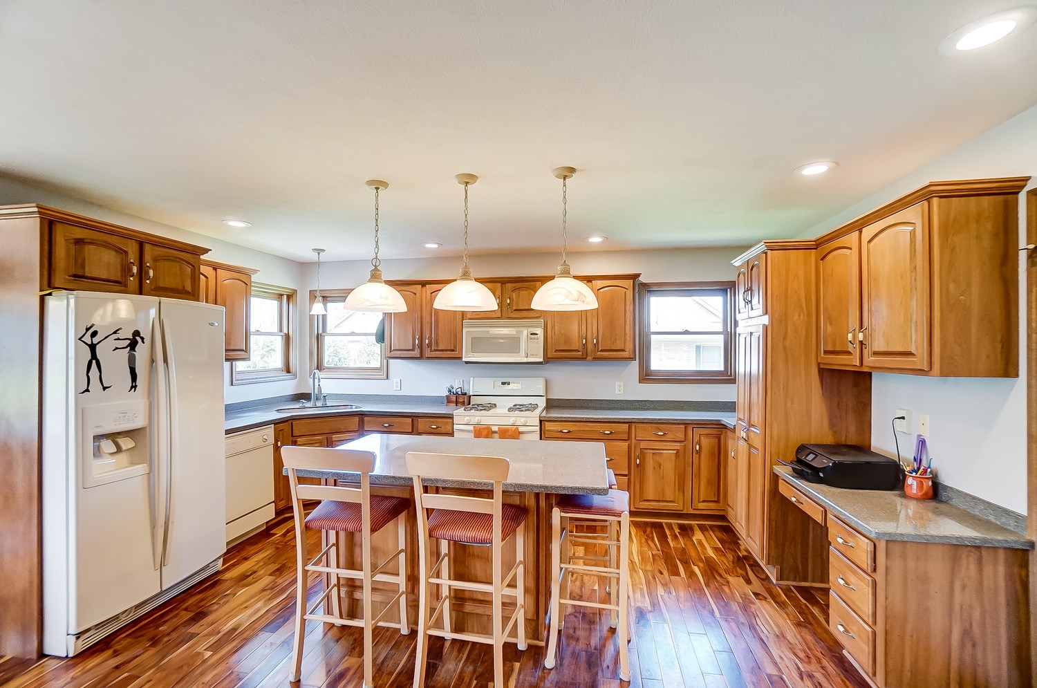 1618 West Briaridge Road Warsaw, IN 46580 - Photo 12 of 36 Gallery Image 12