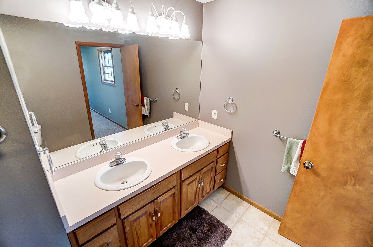 1618 West Briaridge Road Warsaw, IN 46580 - Photo 34 of 36 Gallery Image 34