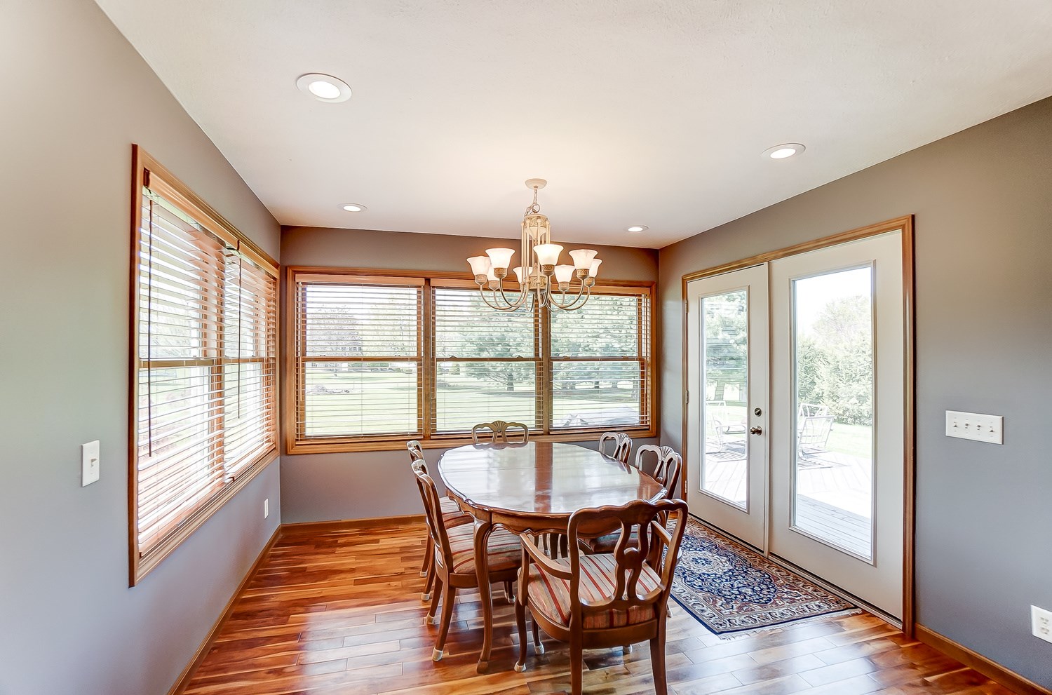 1618 West Briaridge Road Warsaw, IN 46580 - Photo 5 of 36 Gallery Image 5