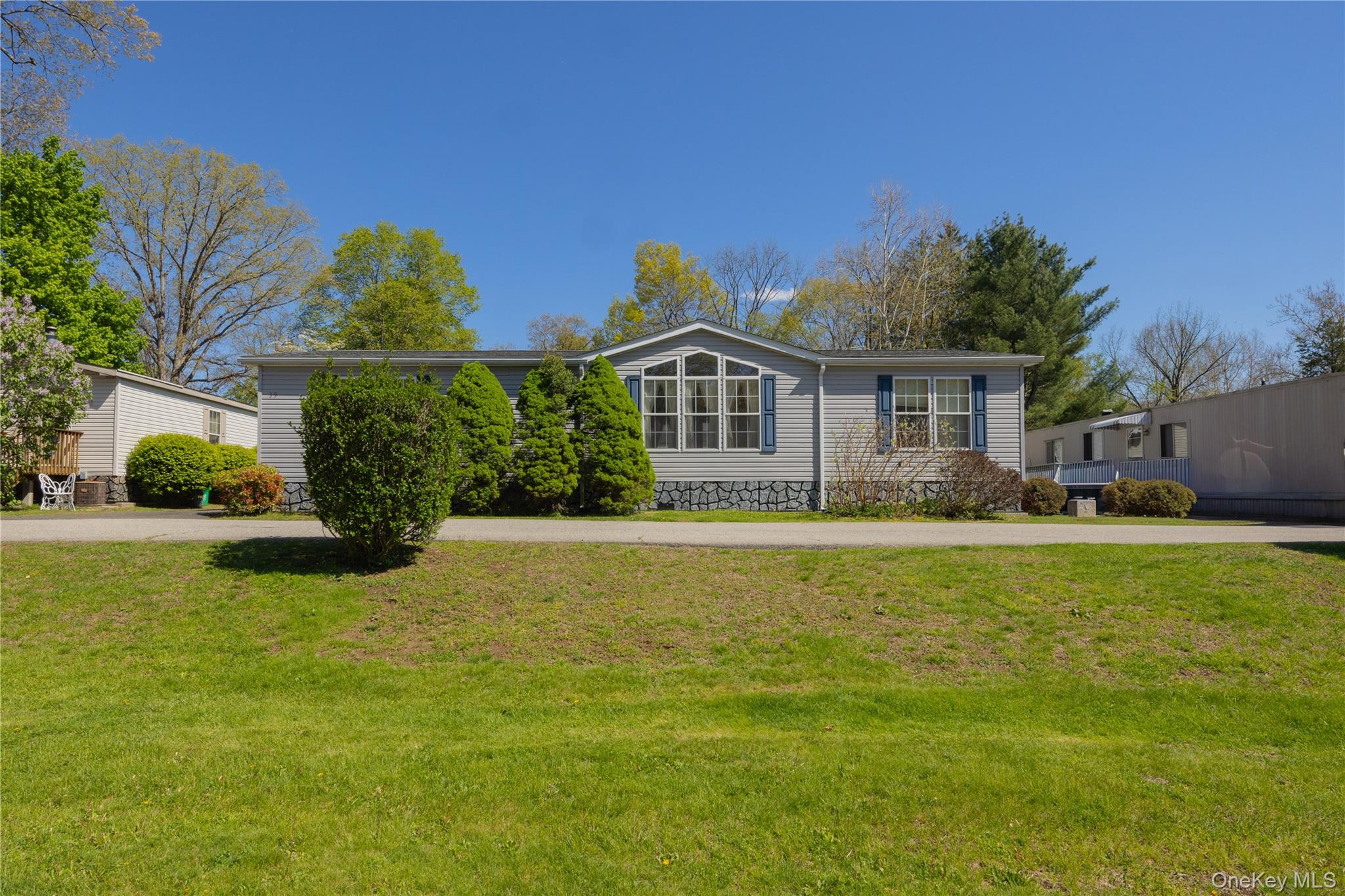 39 Cedar Flats Road Stony Point, NY 10980 - Photo 3 of 27