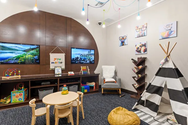 $2,199 | 1755 Cres Plaza Drive, Unit 2093, Houston, TX 77077