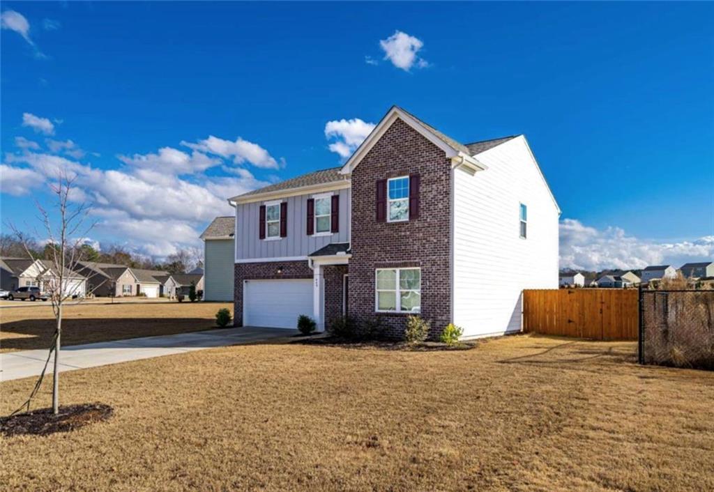 449 Mccall Way Monroe, GA 30655 - Photo 2 of 21 Gallery Image 2