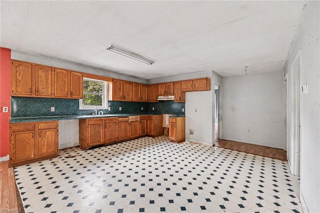 1059 Ben Anderson Road Mocksville, NC 27028 - Photo 8 of 26