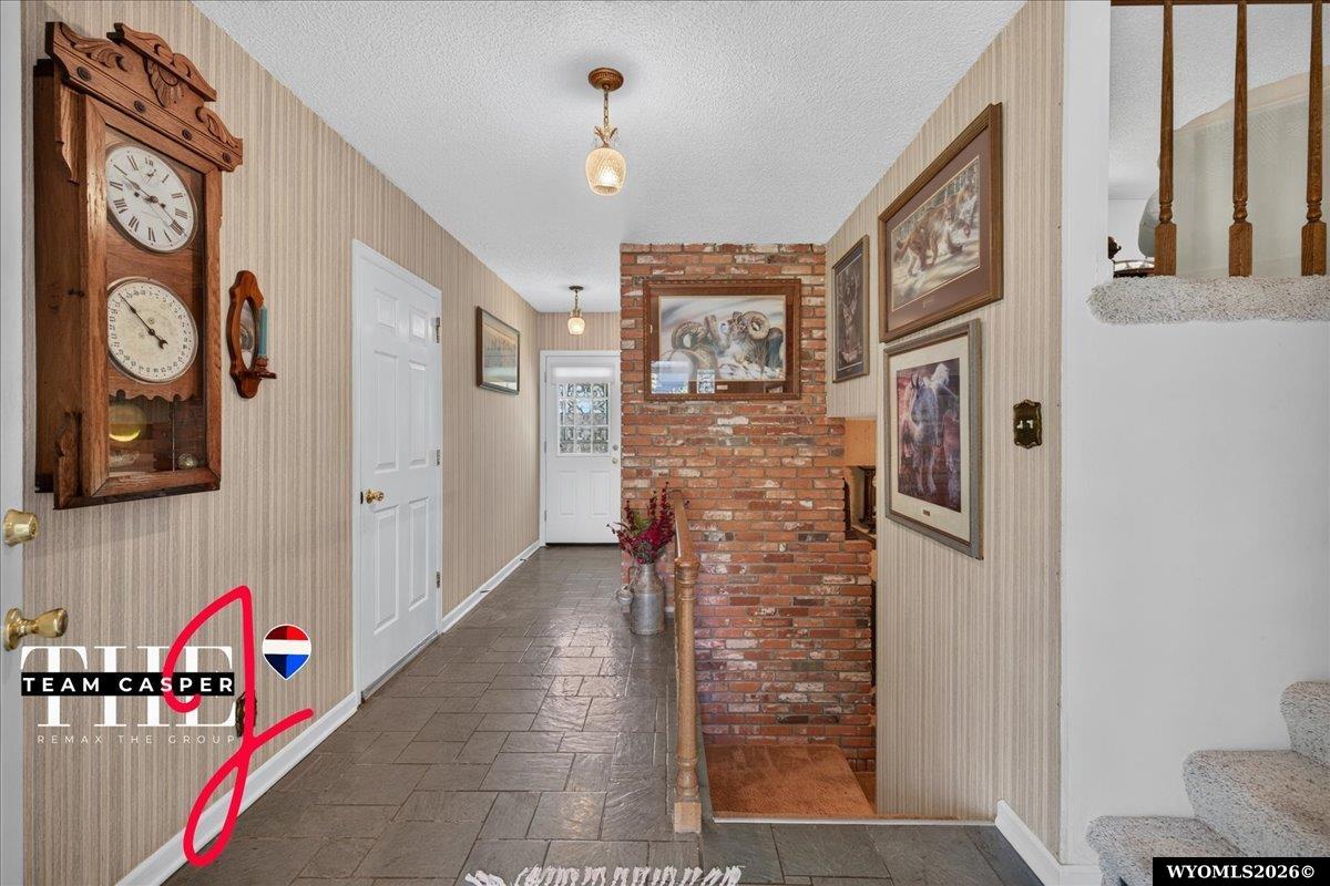 2103 West 42nd Street Casper, WY 82604 - Photo 7 of 50