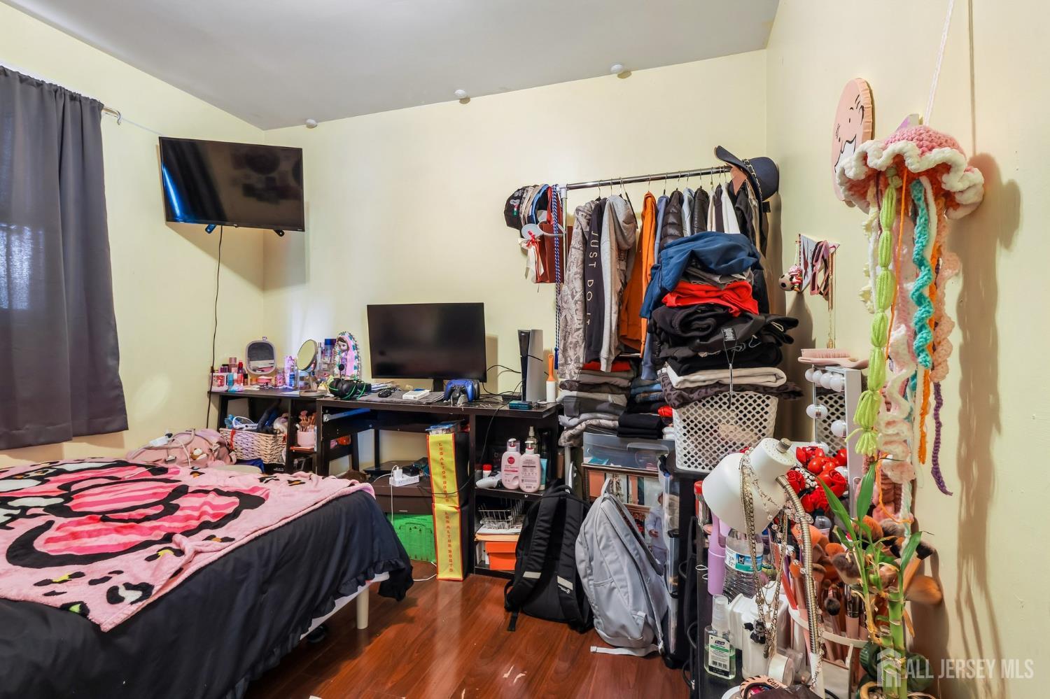 23 Miko Road Edison, NJ 08817 - Photo 21 of 25
