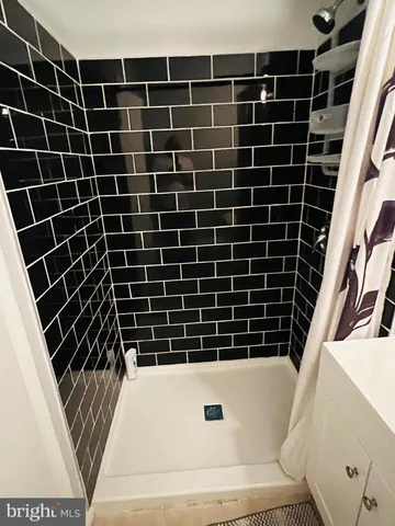 $170,000 | 5414 85th Avenue, Unit 201, New Carrollton, MD 20784