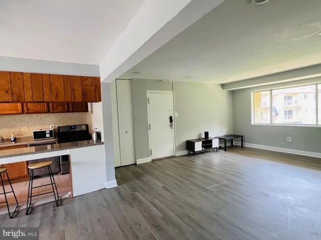 $170,000 | 5414 85th Avenue, Unit 201, New Carrollton, MD 20784