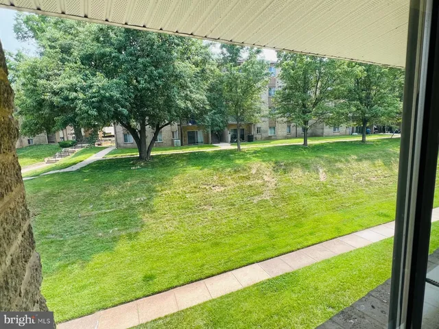 $170,000 | 5414 85th Avenue, Unit 201, New Carrollton, MD 20784