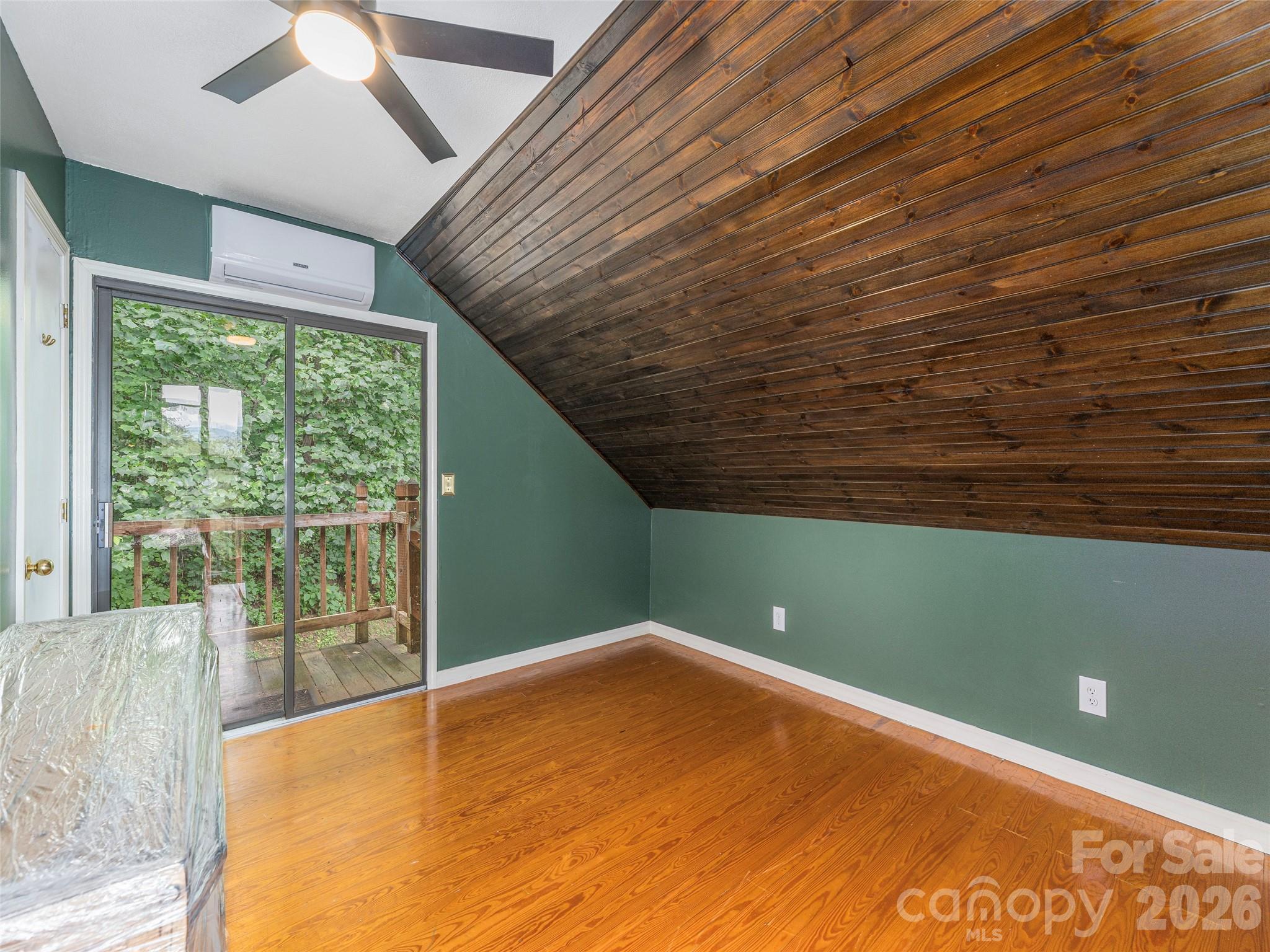 215 Hall Top Road Waynesville, NC 28786 - Photo 19 of 35 Gallery Image 19