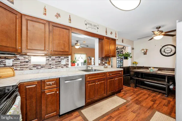 $474,900 | 107 South Springdale Avenue, New Windsor, MD 21776