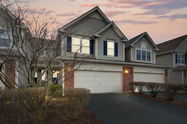 $3,200 | 3252 Cool Springs Court, Naperville, IL 60564