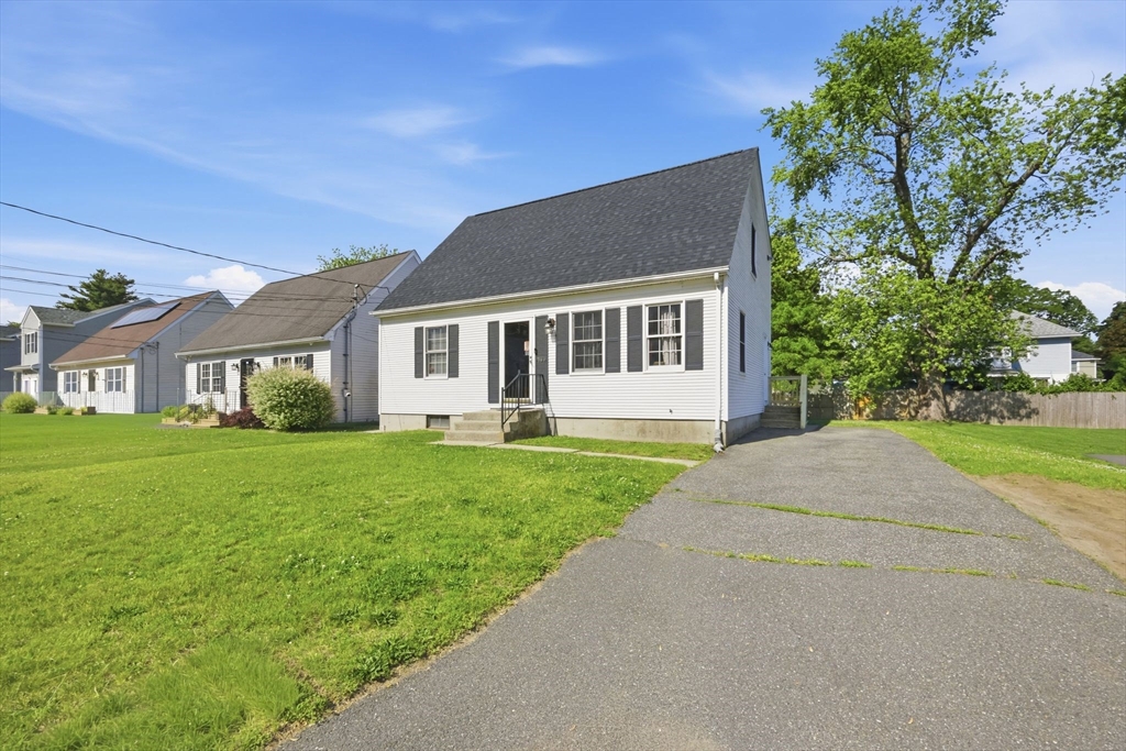 164 Arnold Avenue Springfield, MA 01119 - Photo 3 of 42