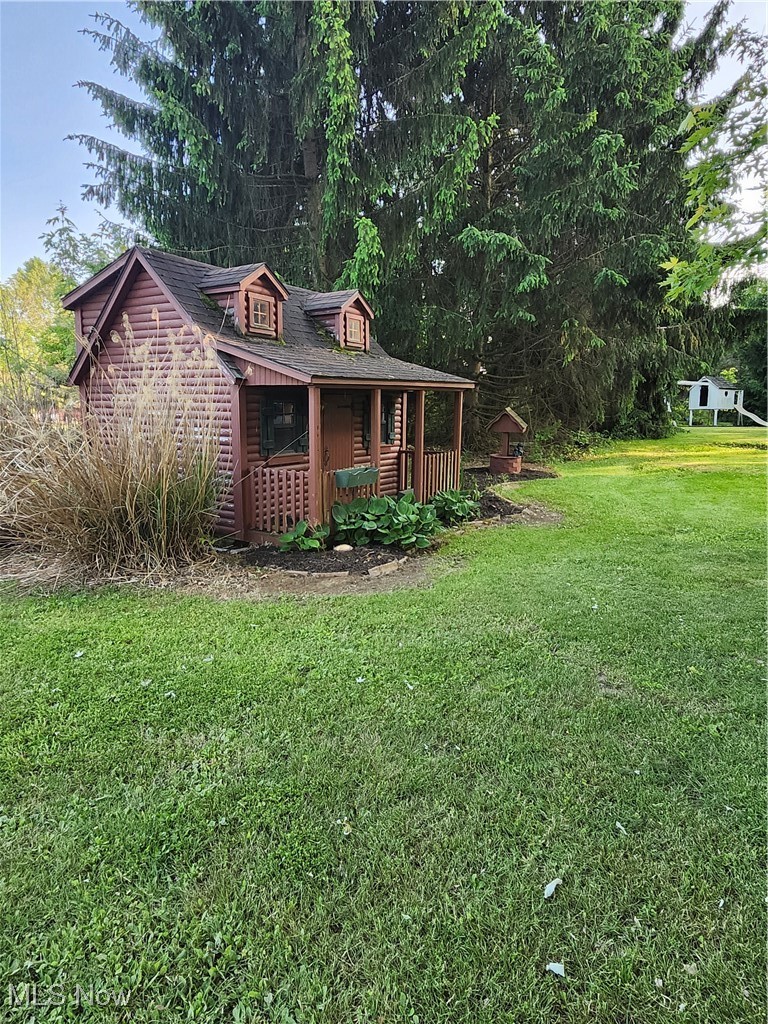 3952 Laubert Road Atwater, OH 44201 - Photo 15 of 50 Log cabin playhouse