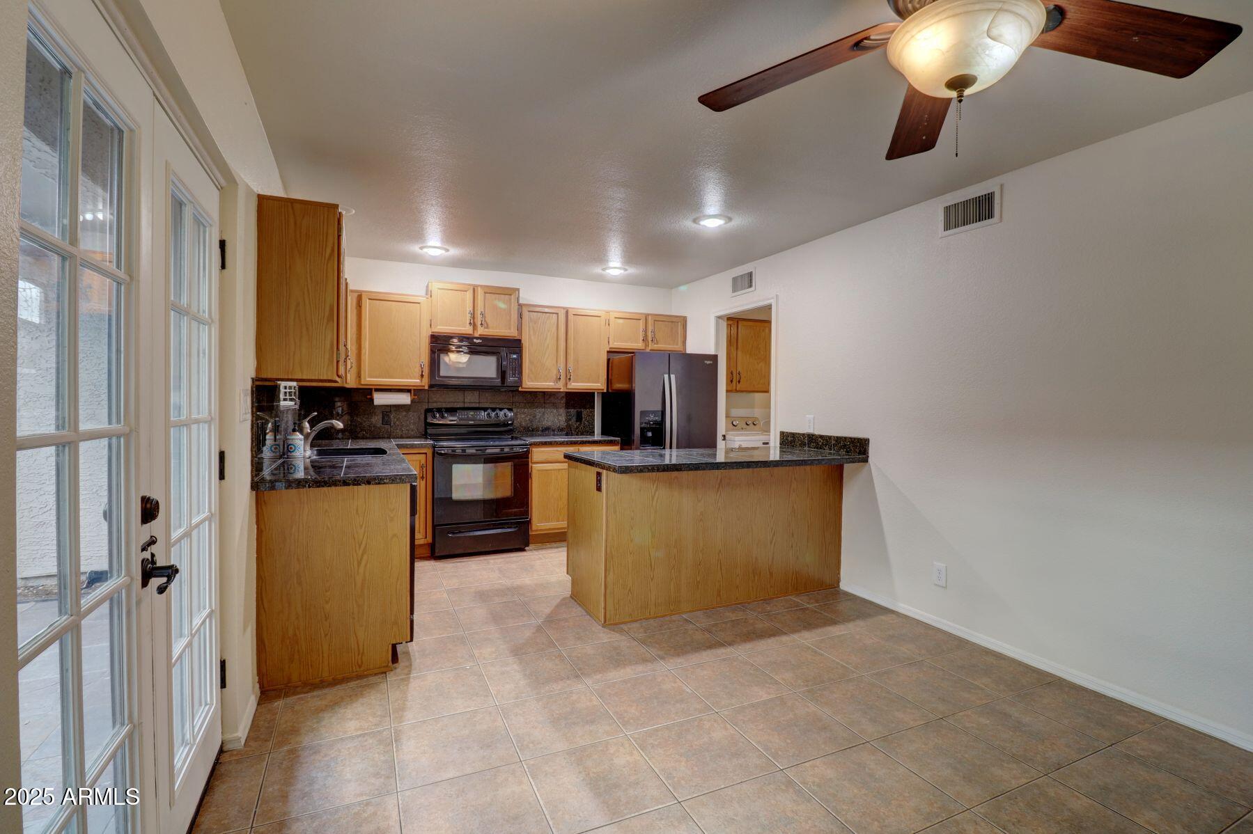 6262 East Brown Road, Unit 71 Mesa, AZ 85205 - Photo 9 of 49 9_IMG_6375