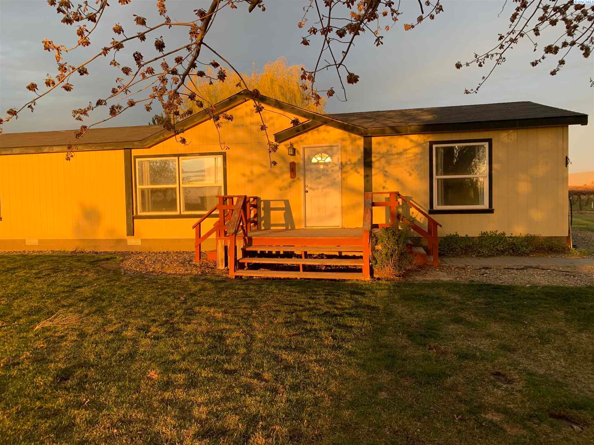 141 Loomis Road Prosser, WA 99350 - Photo 1 of 1 Gallery Image 1