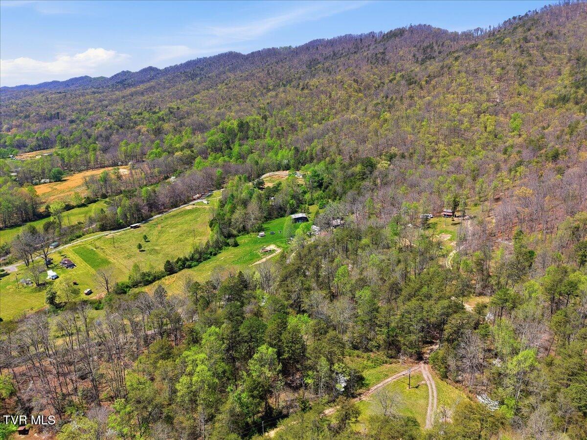 155 Barker Road Rogersville, TN 37857 - Photo 32 of 50 32-155_Barker_Rd_016
