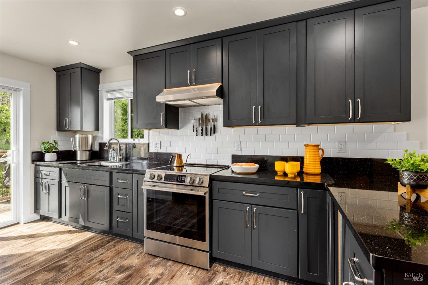 12127 Mead Road Middletown, CA 95461 - Photo 15 of 36