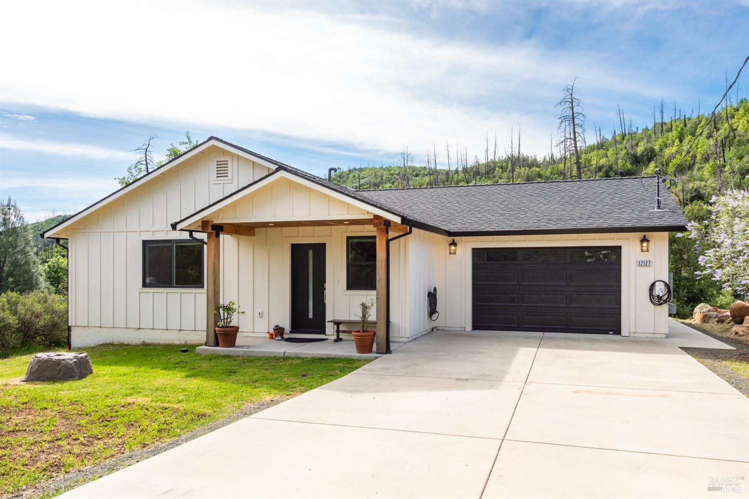 12127 Mead Road Middletown, CA 95461 - Photo 2 of 36