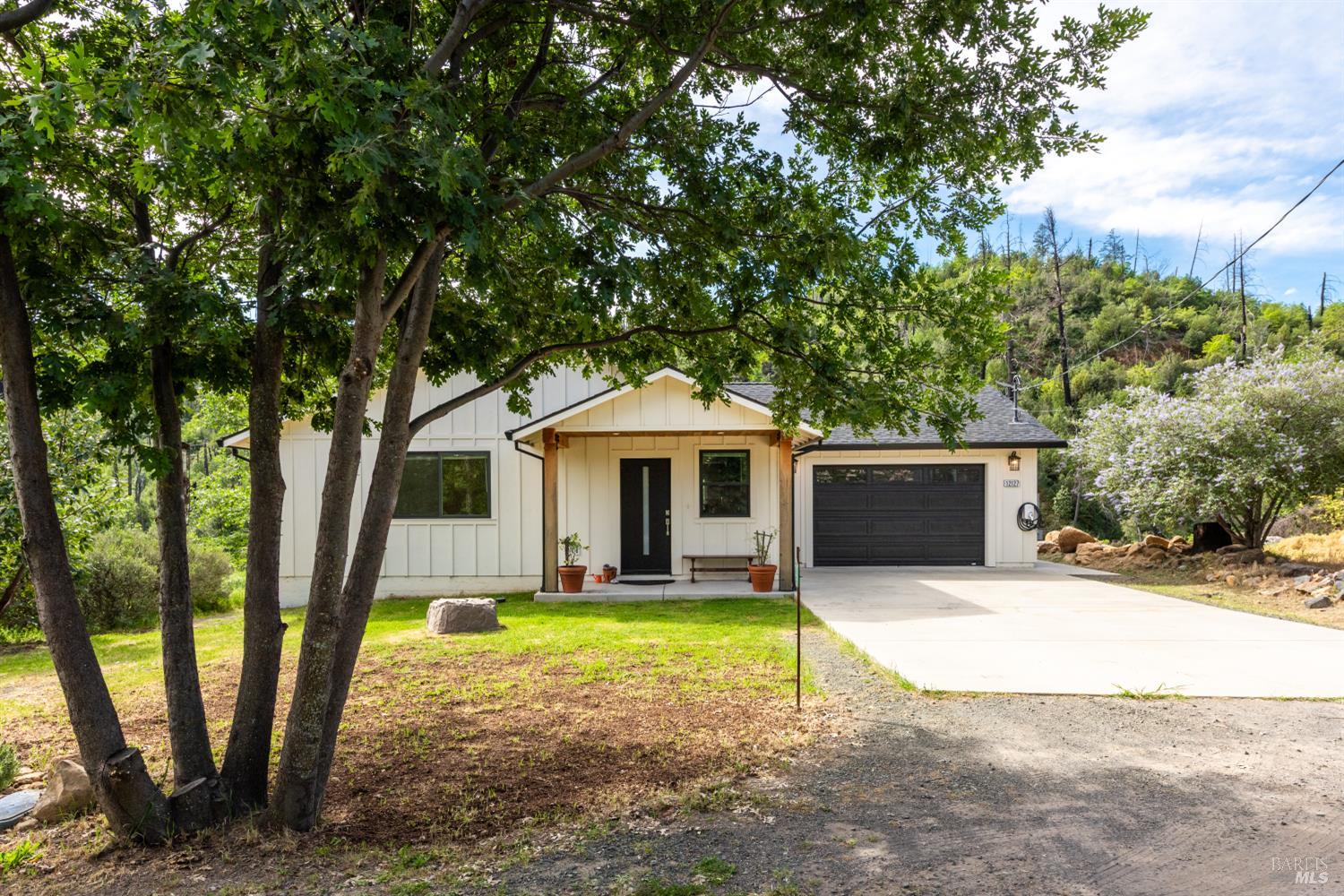 12127 Mead Road Middletown, CA 95461 - Photo 4 of 36