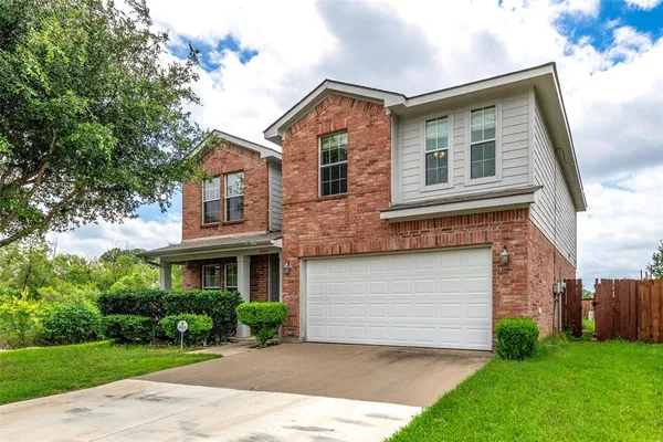 $2,350 | 4344 Silverwood Trail, Fort Worth, TX 76244