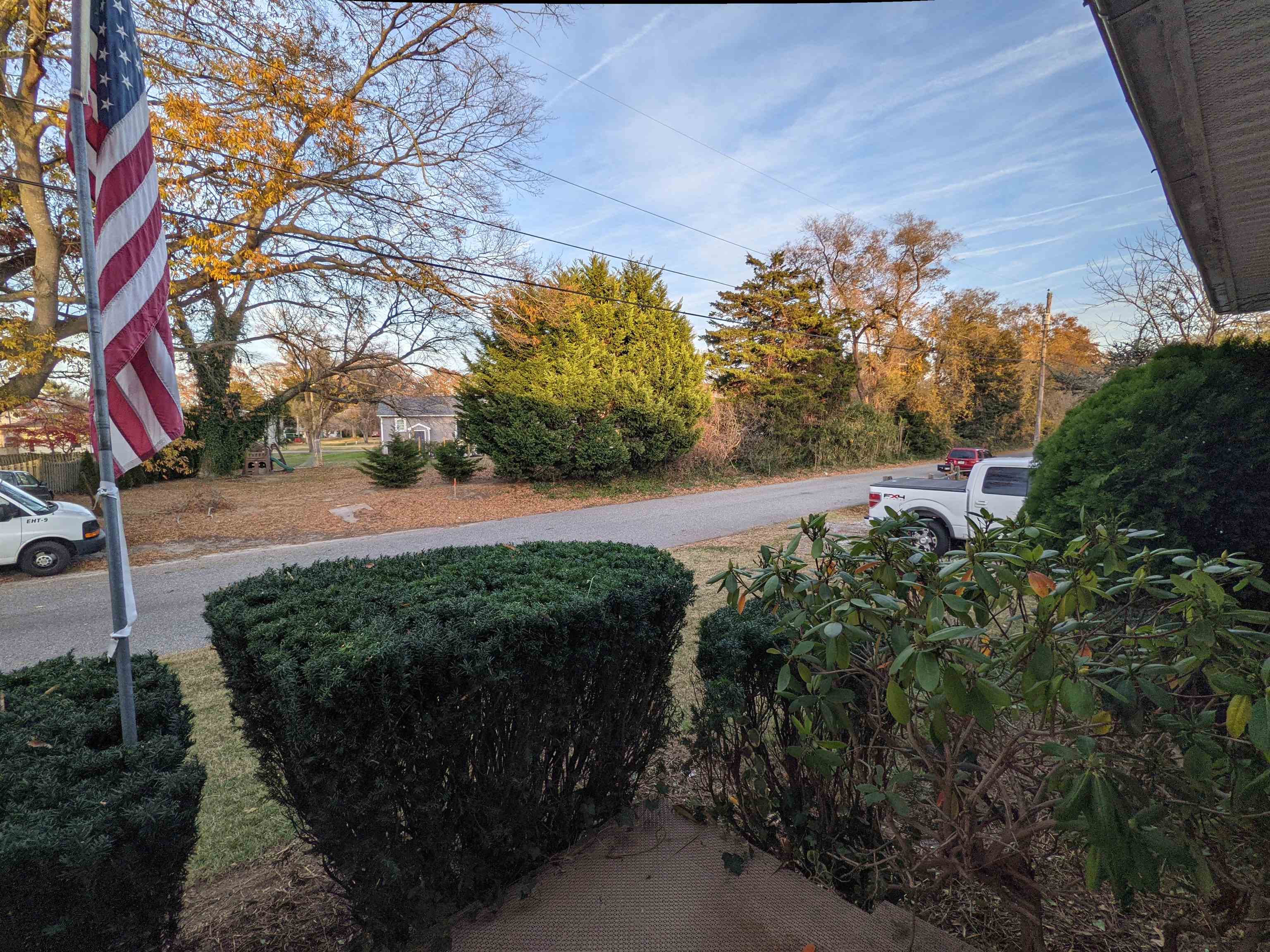 926 Honeysuckle Road Erma, NJ 08204 - Photo 3 of 27 Gallery Image 3