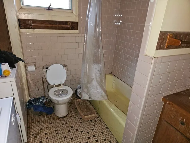 $525,000 | 126 Lakehurst Avenue, Weymouth, MA 02189