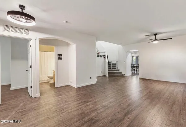 $899,995 | 2538 East Mine Creek Road, Phoenix, AZ 85024